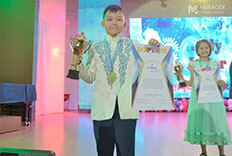 научится играть домбре