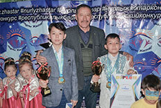 обучение игры на домбре Алматы